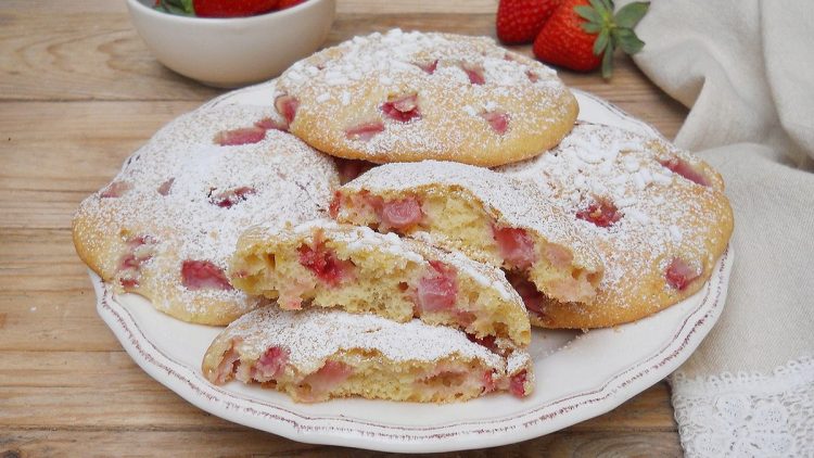 Soft Strawberry Cookies